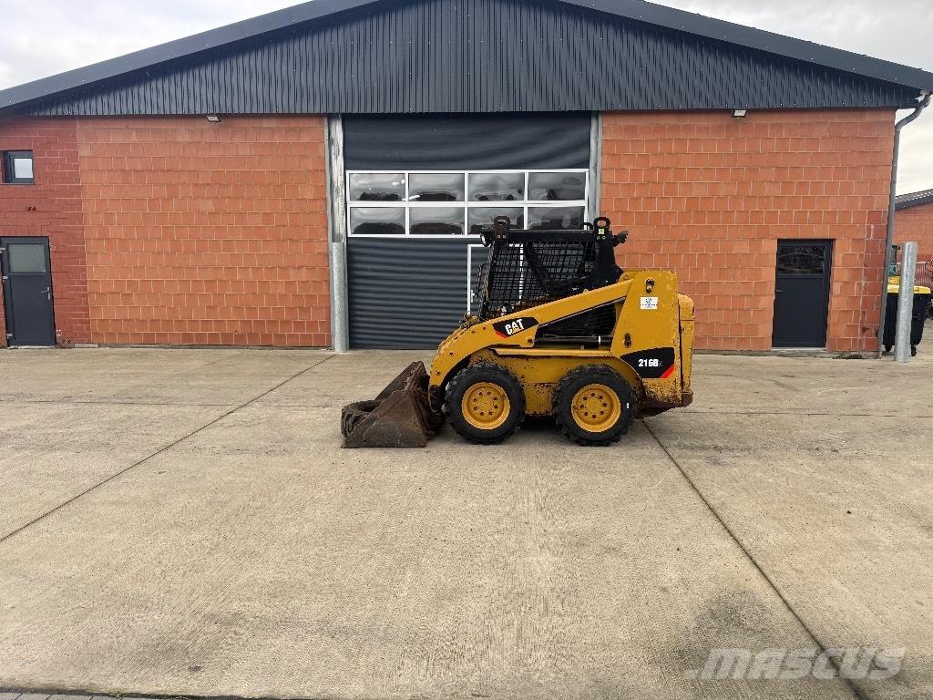 CAT 216 B 3 Minicargadoras