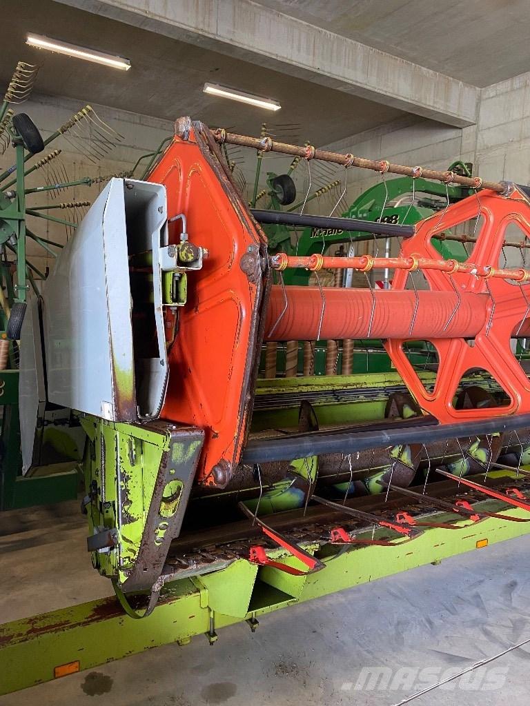 CLAAS Commandor 228 Cosechadoras combinadas