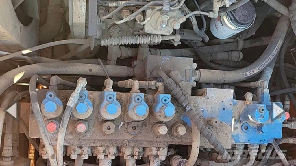 Hitachi EX 135 W Excavadoras de ruedas