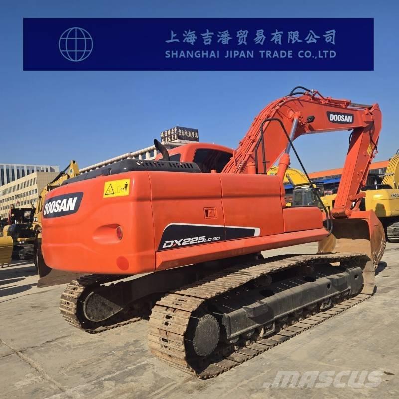 Doosan DX 225 Excavadoras de cadenas