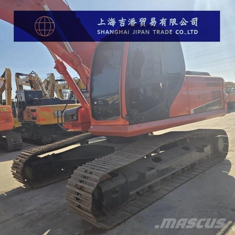 Doosan DX 225 Excavadoras de cadenas