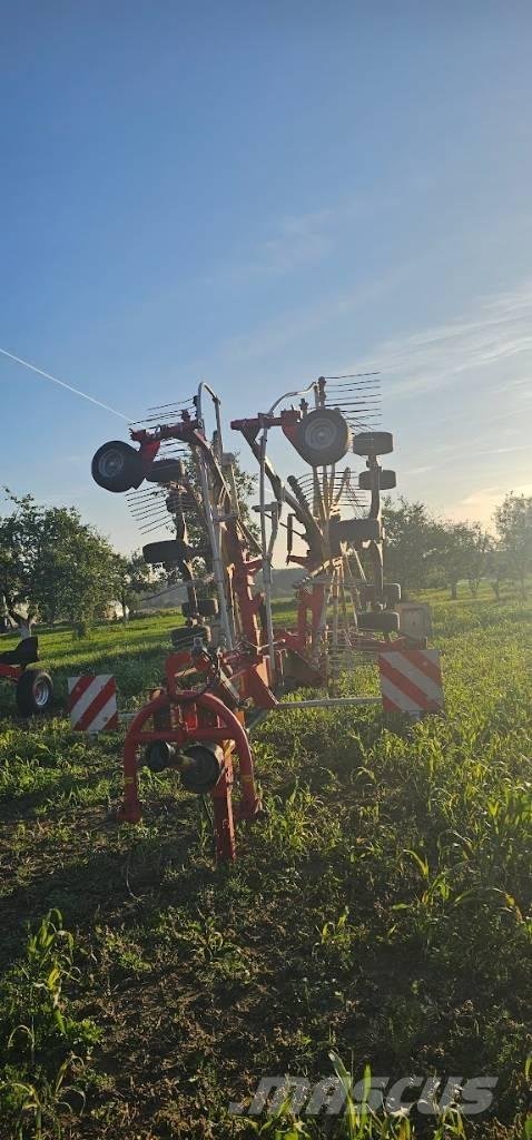 Pöttinger TOP 702C Rastrillos y henificadores