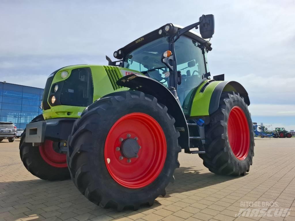 CLAAS Arion 440 CIS Tractores