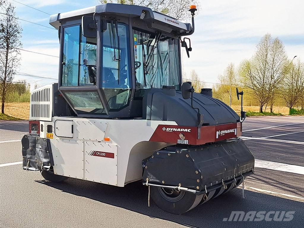 Dynapac CP 1200 W Rodillos sobre neumáticos