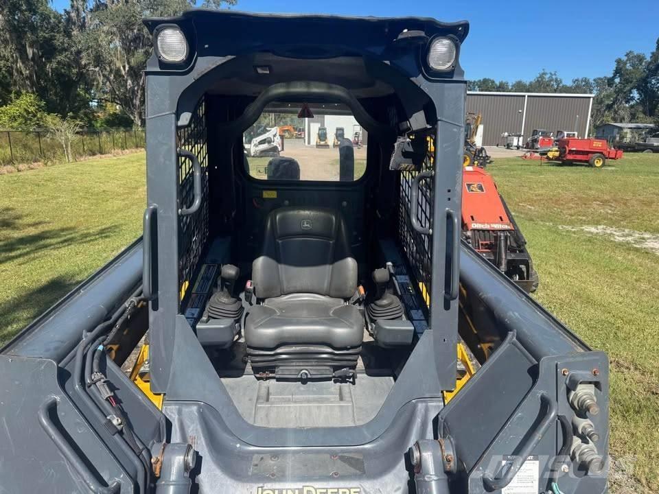 John Deere 325 Minicargadoras