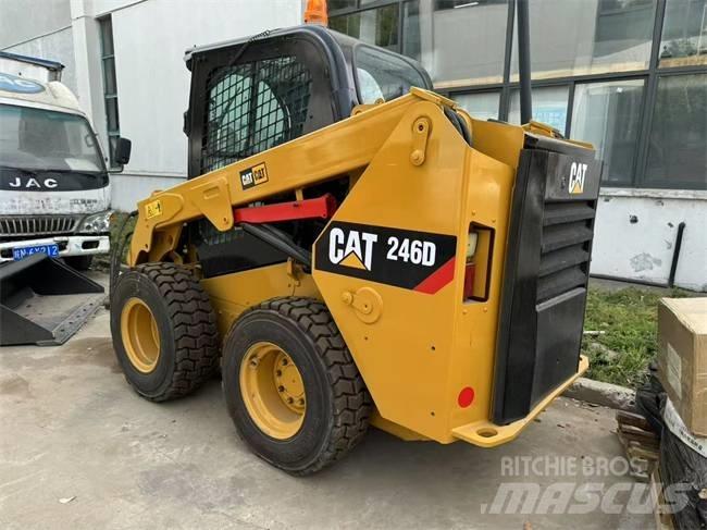 CAT 246 D Minicargadoras