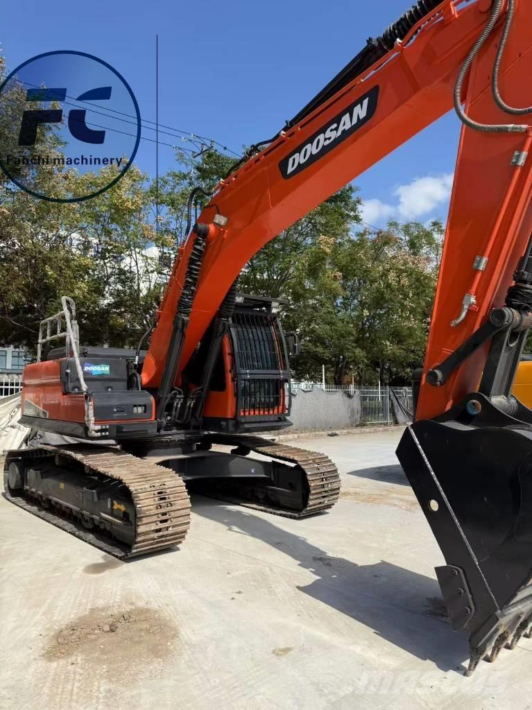 Doosan DX 225 LC Excavadoras de cadenas