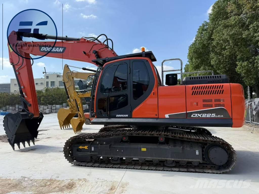 Doosan DX 225 LC Excavadoras de cadenas