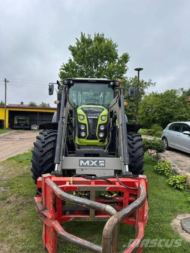 CLAAS Arion 440 Tractores