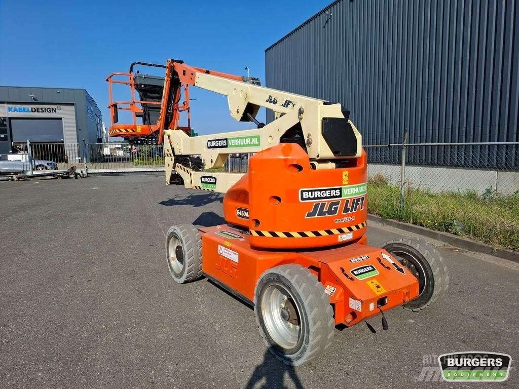 JLG E450 AJ Plataforma de trabajo articulada