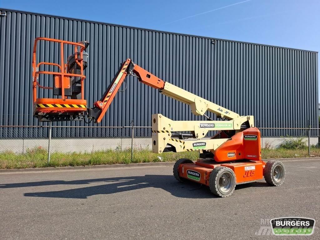 JLG E450 AJ Plataforma de trabajo articulada