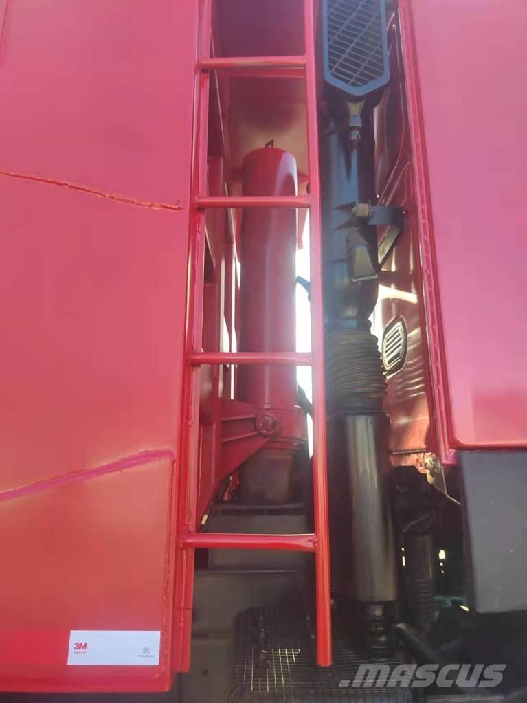 Howo 371 8x4 Camiones bañeras basculantes o volquetes