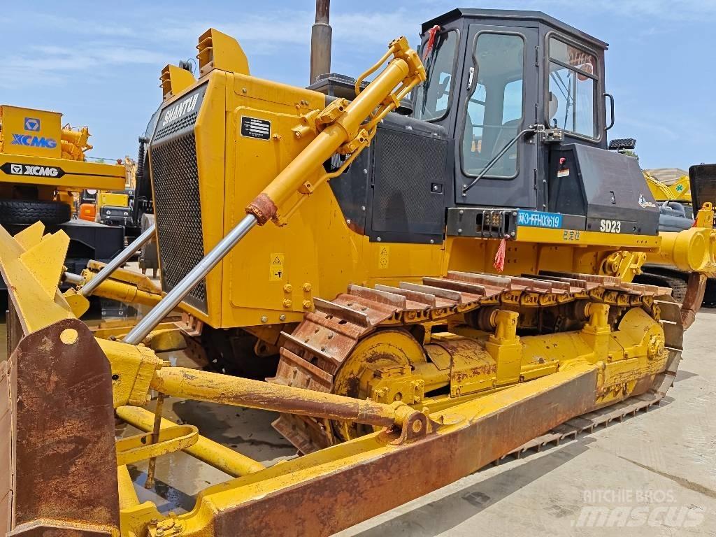 Shantui SD 23 Buldozer sobre oruga