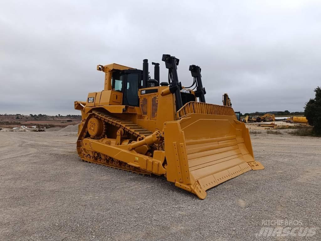 CAT D 10 T Buldozer sobre oruga