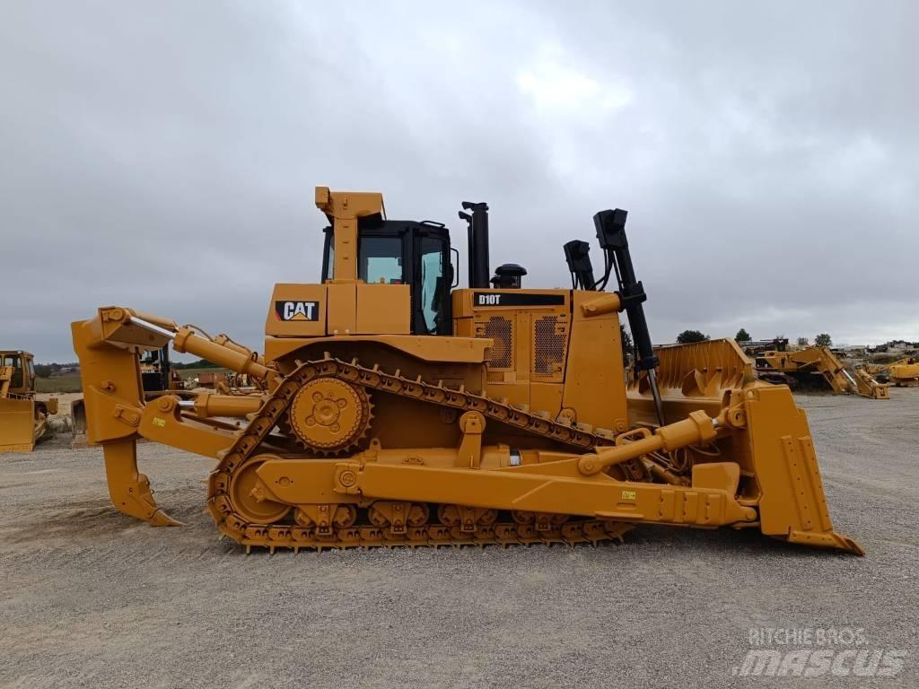 CAT D 10 T Buldozer sobre oruga
