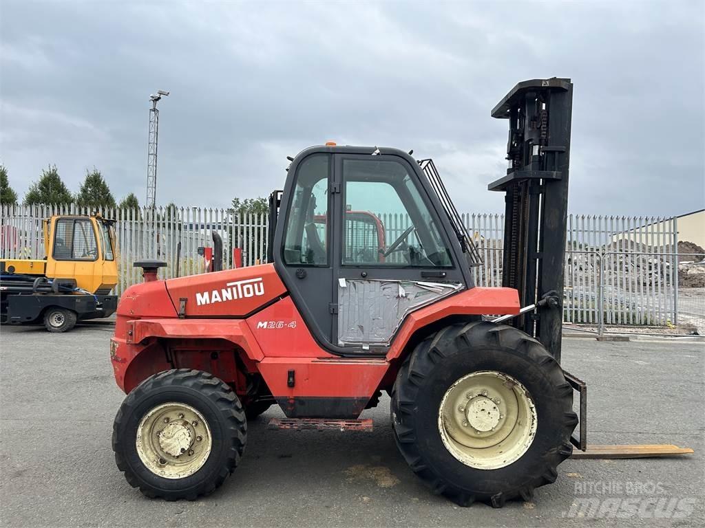 Manitou M26-4 Carretillas elevadoras todo terreno