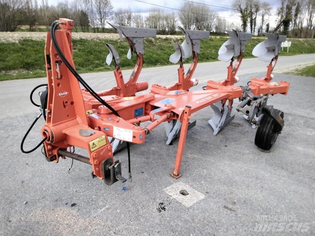 Kuhn VARIMASTER 121 Arados reversibles suspendidos
