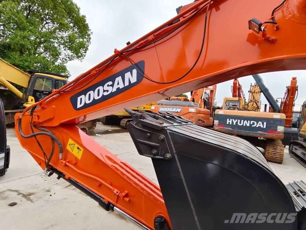 Doosan DX 225 LC Excavadoras de cadenas