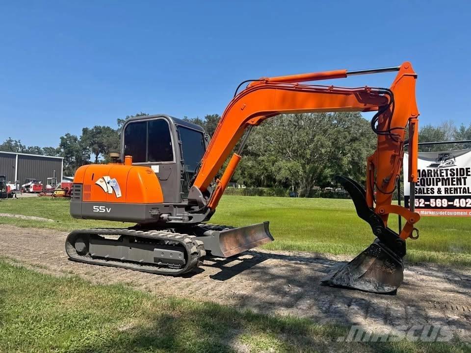Daewoo SL55 Mini excavadoras < 7t
