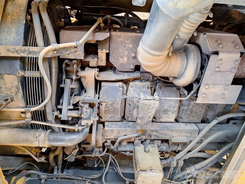 Komatsu HD605-7EO Dúmpers rígidos