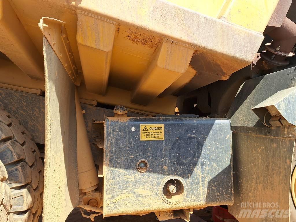 Komatsu HD605-7EO Dúmpers rígidos