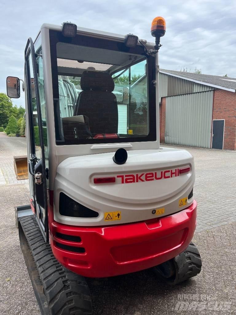 Takeuchi tb235-2 Mini excavadoras < 7t