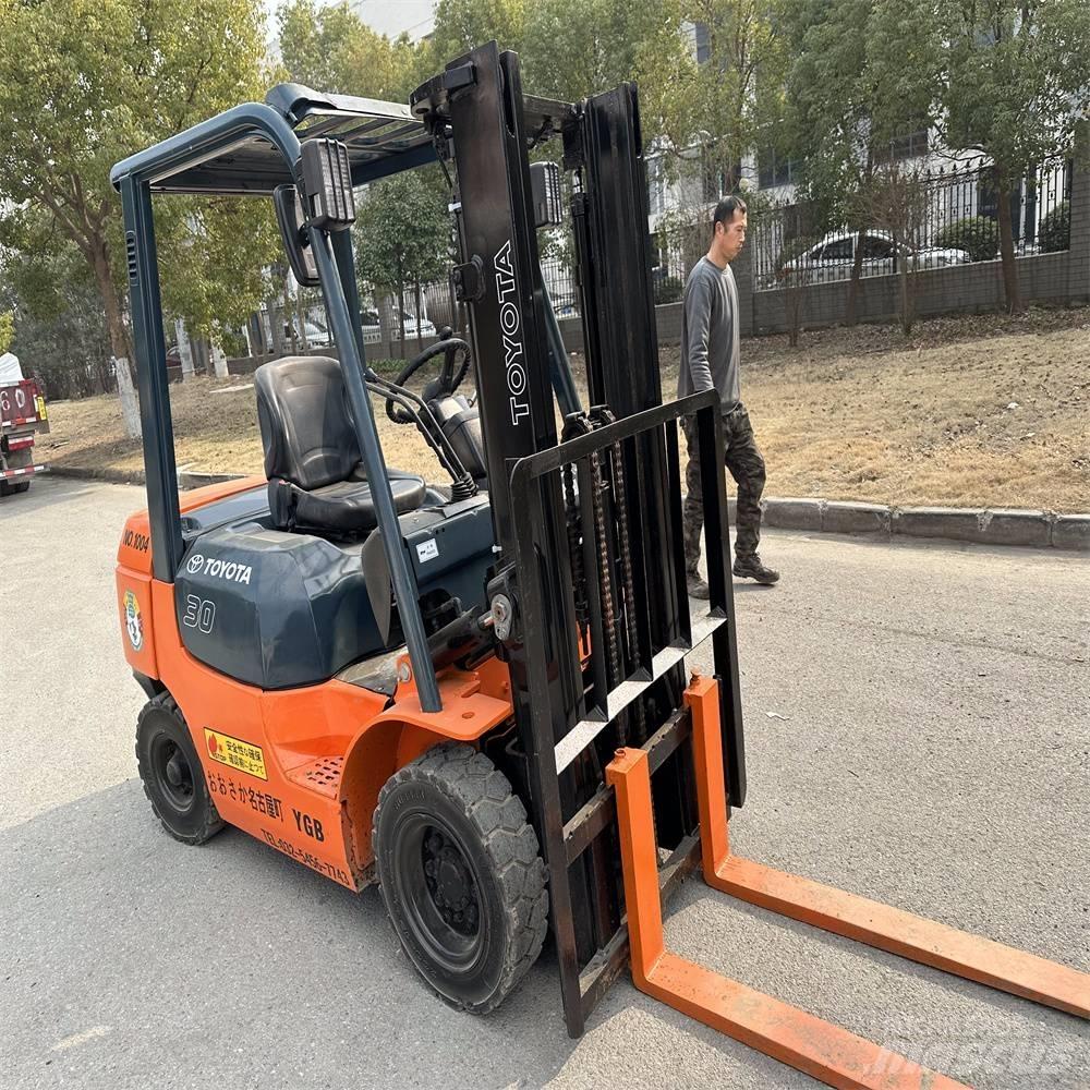 Toyota 02-7 FD F 30 Carretillas diesel