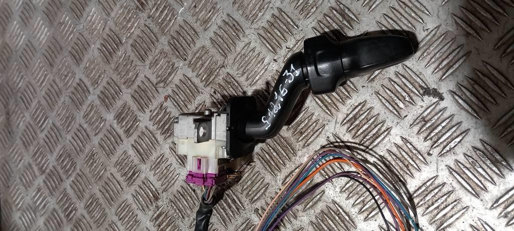 Scania R 440    1858200 Cabinas e interior