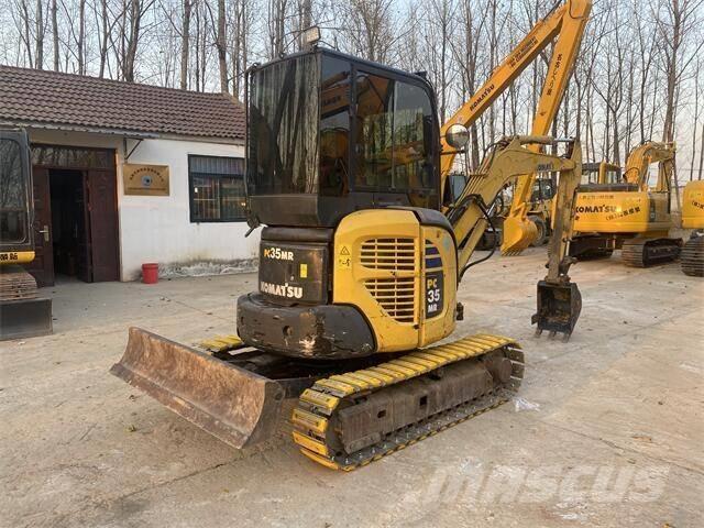 Komatsu PC35MR-2 Excavadoras de cadenas