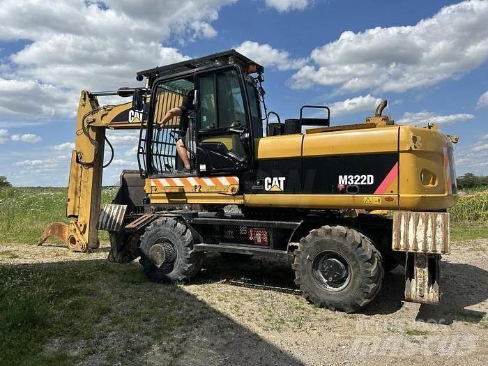 CAT M322D VAH Excavadoras especiales