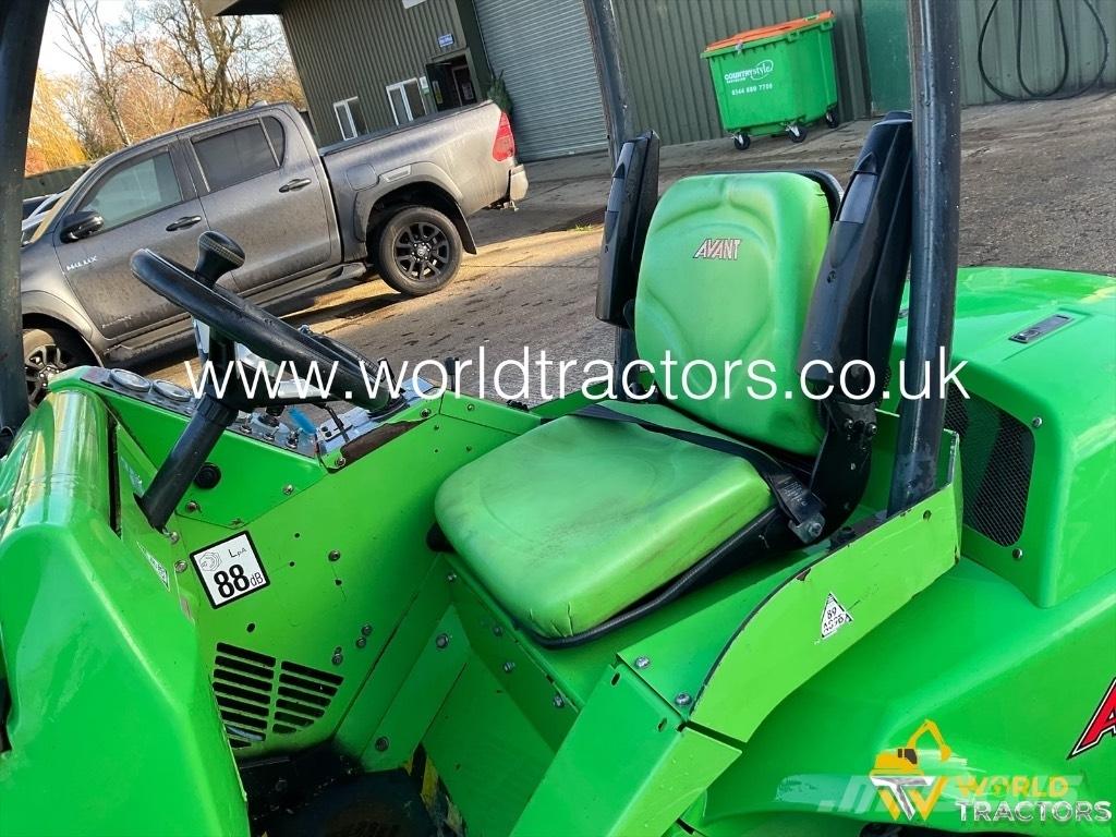 Avant 528 Palas cargadoras