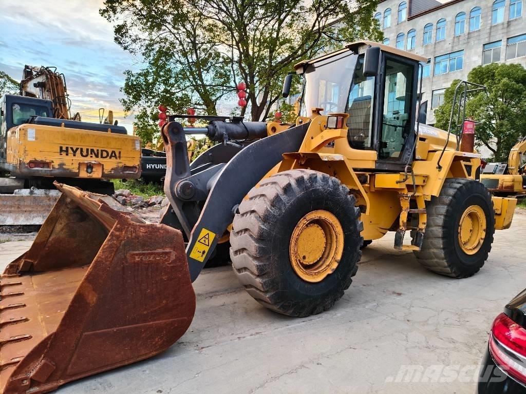 Volvo L 120 Cargadoras sobre ruedas