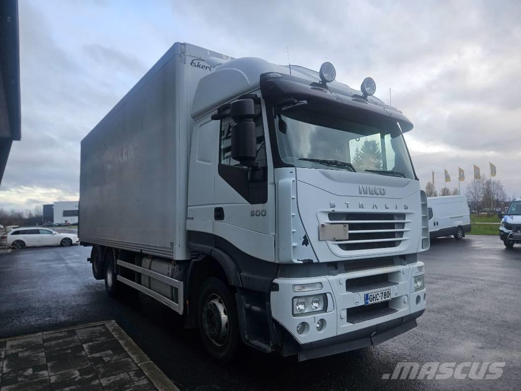 Iveco Stralis 6x2 Camiones caja cerrada