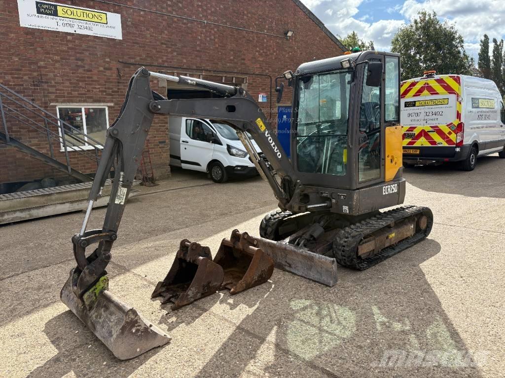 Volvo ECR 25 D Mini excavadoras < 7t