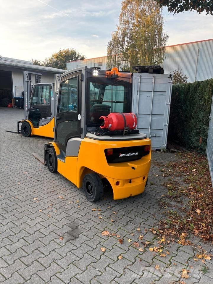 Jungheinrich TFG 425 Carretillas LPG