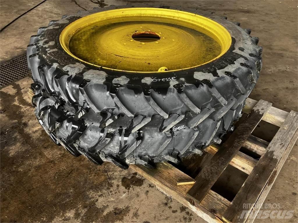 BKT 270/95R48 Neumáticos, ruedas y llantas