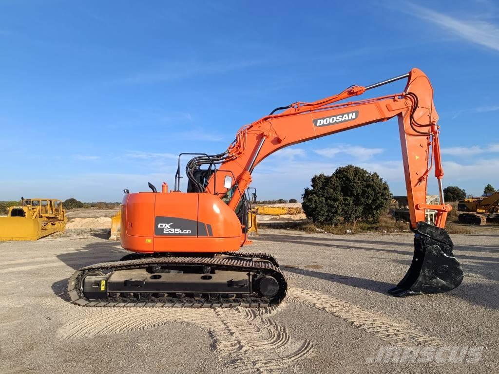 Doosan DX 235 LCR Excavadoras de cadenas