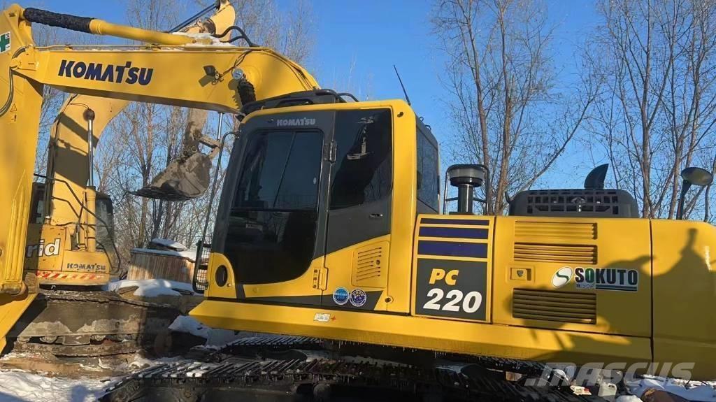 Komatsu PC 220-8 Excavadoras de cadenas
