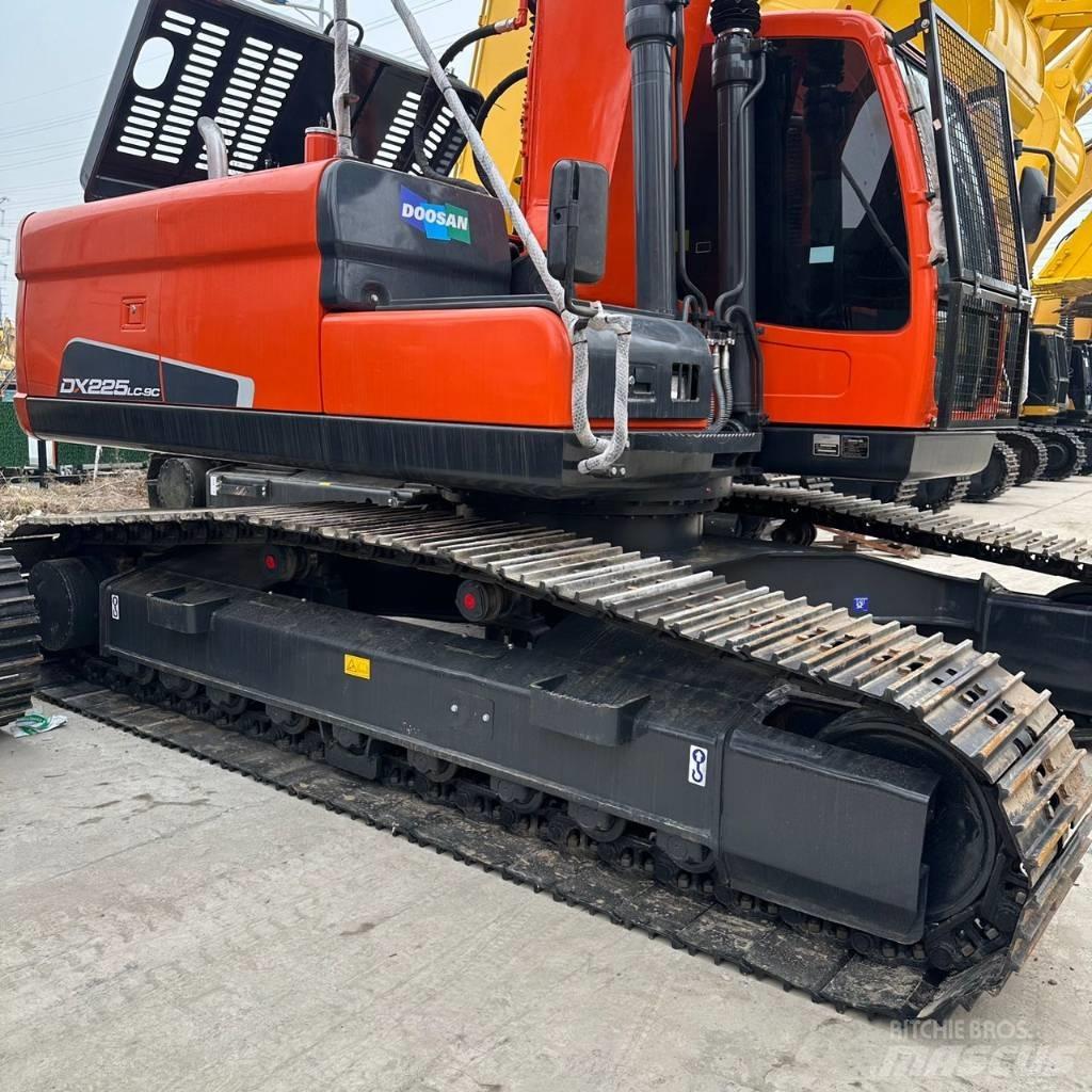 Doosan DX225LC-9 Excavadoras de cadenas