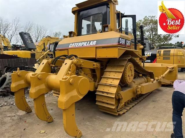 CAT D 8 R Buldozer sobre oruga