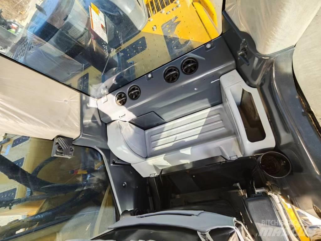 Komatsu PC 240-8 Excavadoras de cadenas