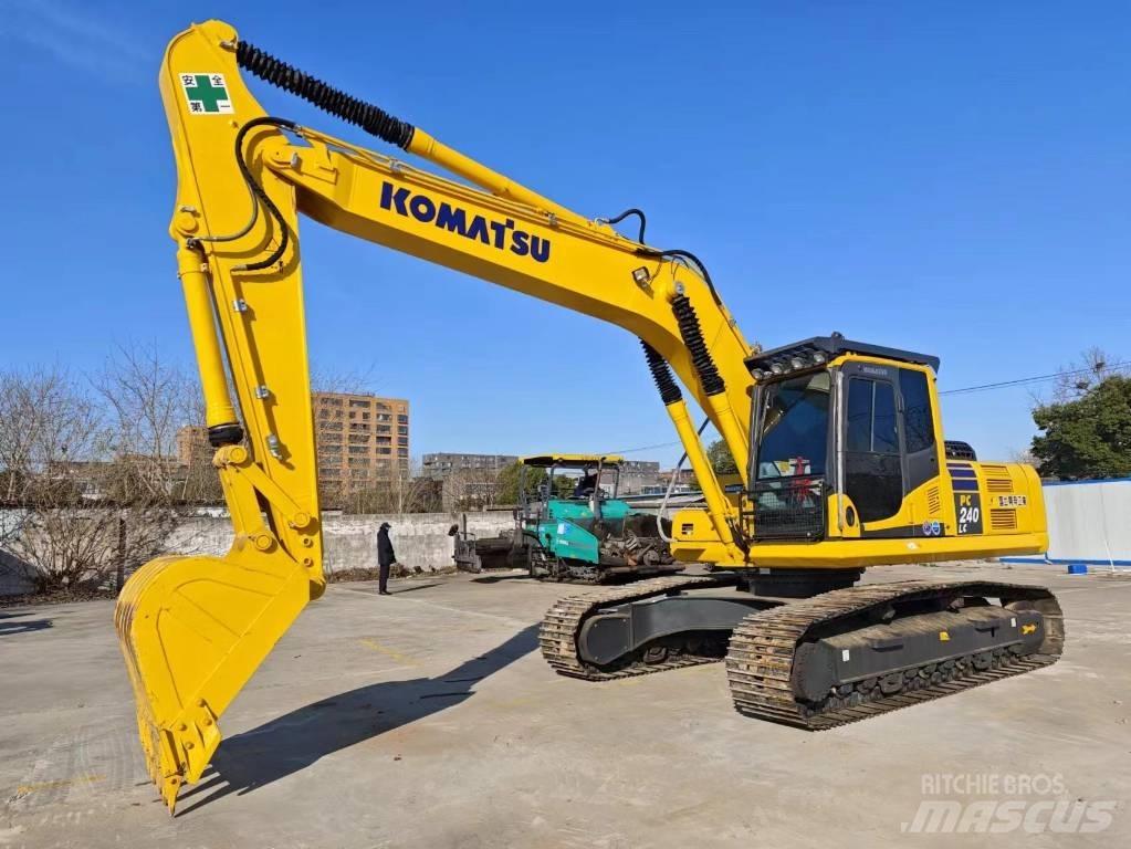 Komatsu PC 240-8 Excavadoras de cadenas