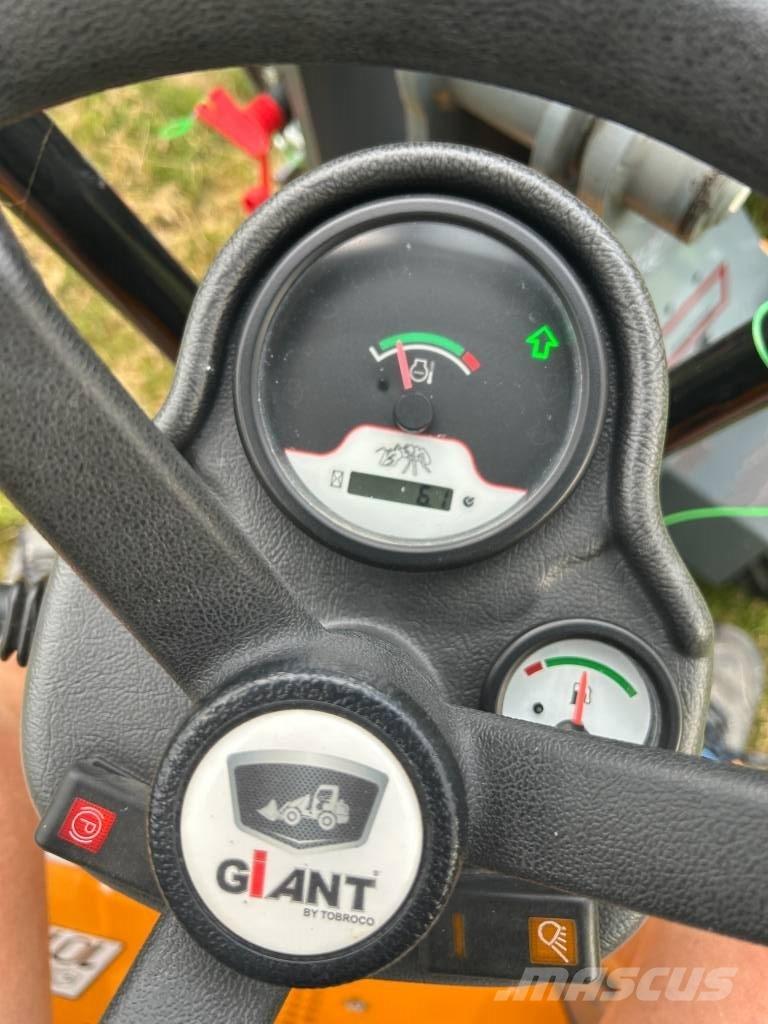 GiANT G 1200 Palas cargadoras