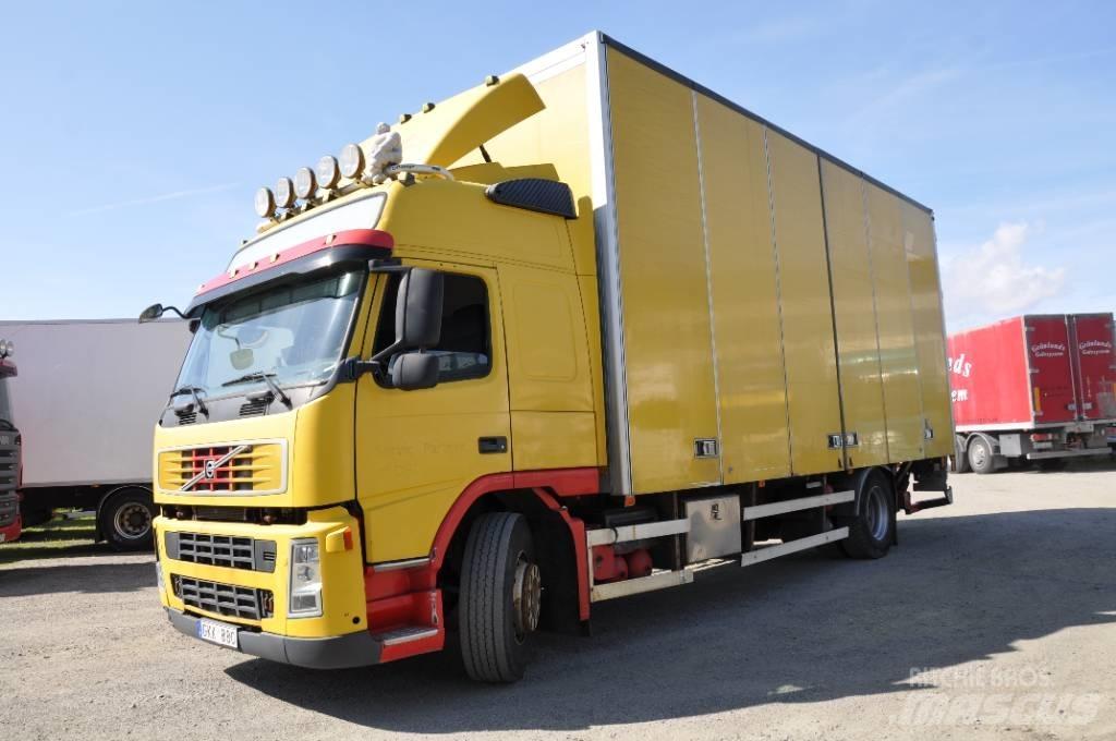 Volvo FM-340 4*2 Camiones caja cerrada