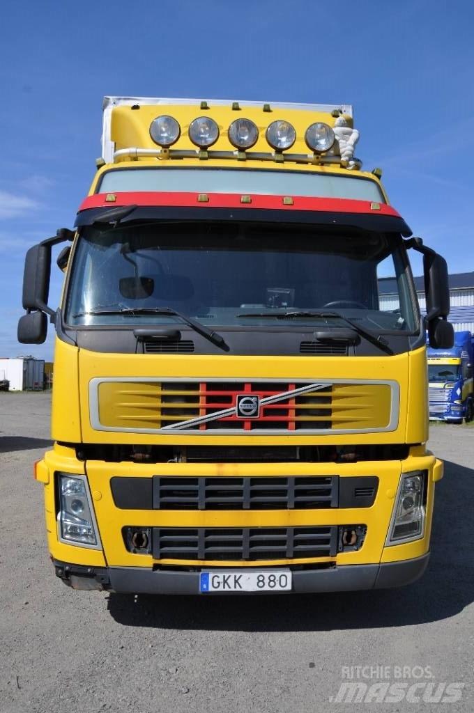 Volvo FM-340 4*2 Camiones caja cerrada
