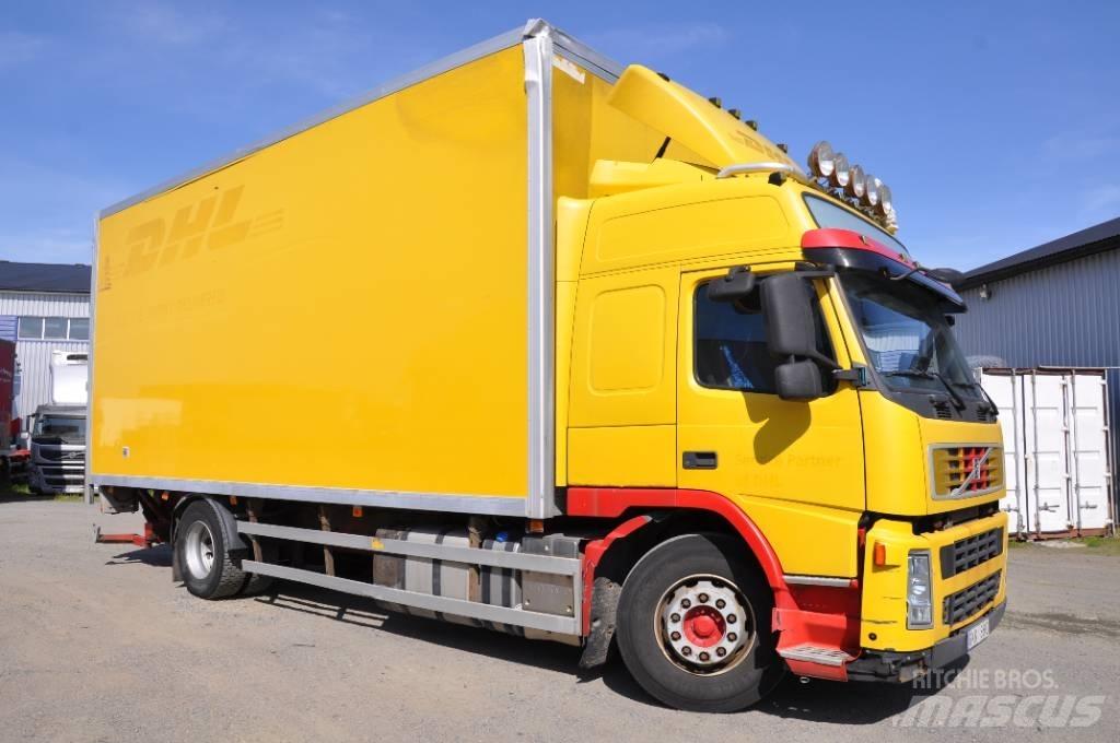 Volvo FM-340 4*2 Camiones caja cerrada