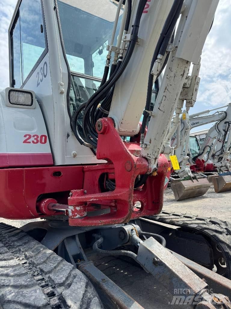 Takeuchi TB 230 Mini excavadoras < 7t