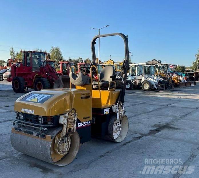 CAT CB 224 E Rodillos de doble tambor
