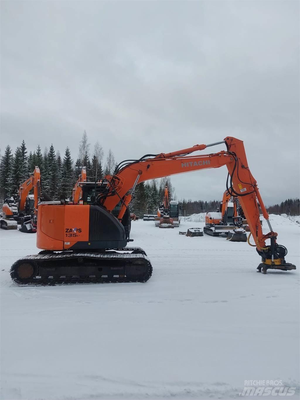 Hitachi ZX135US-5B Excavadoras de cadenas