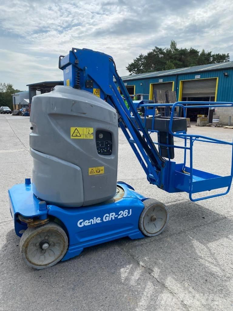 Genie GR 26 J Ascensores de personal y montacargas de acceso